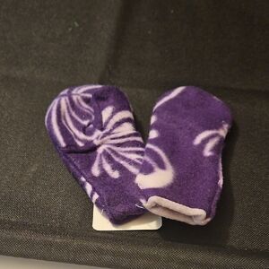 Purple and White Patterned Mittens